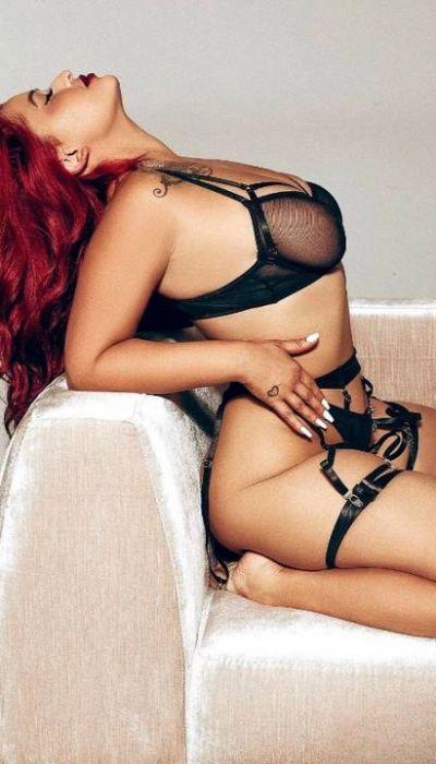 Мэнди, photos from the escorts site SexoToronto.com