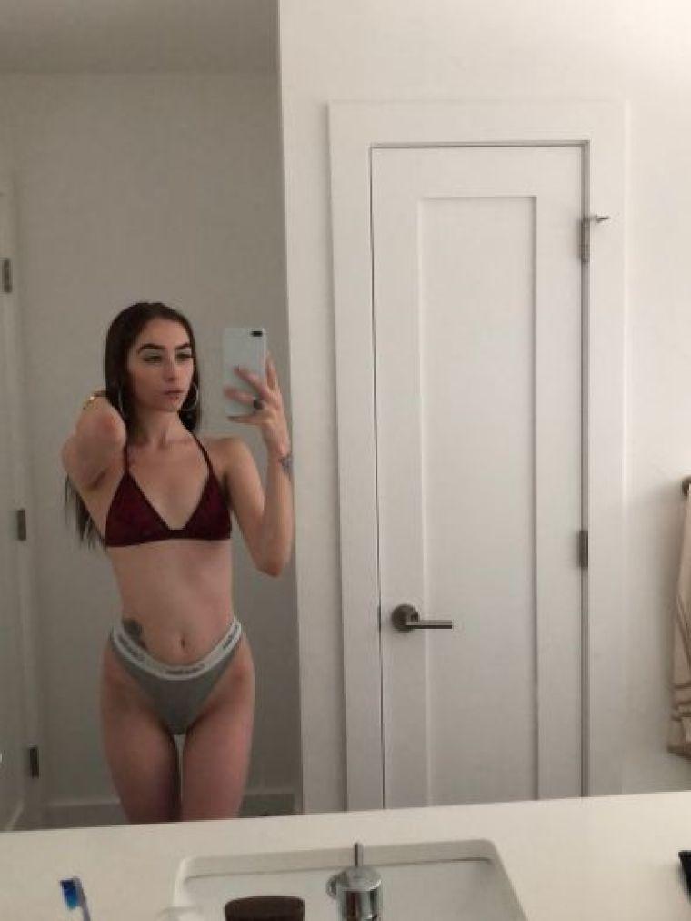 Toronto Escorts Maya, 20 age