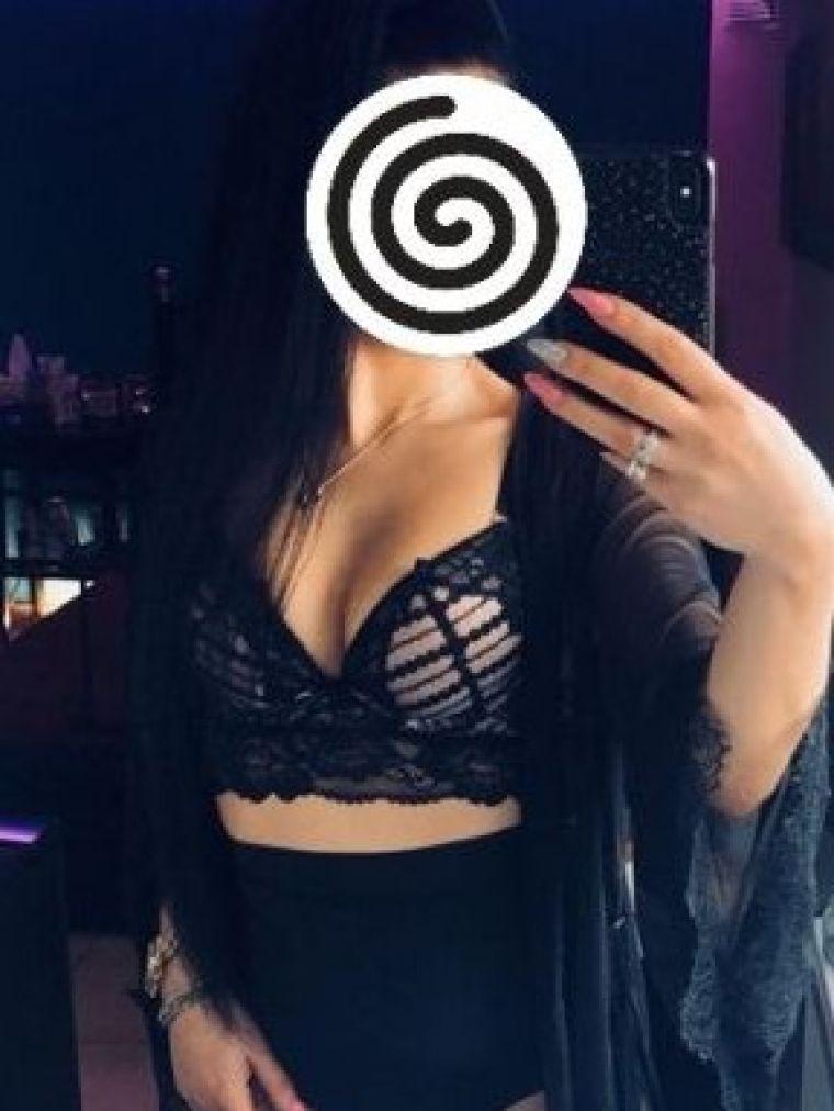 Alessandra, 14372345063