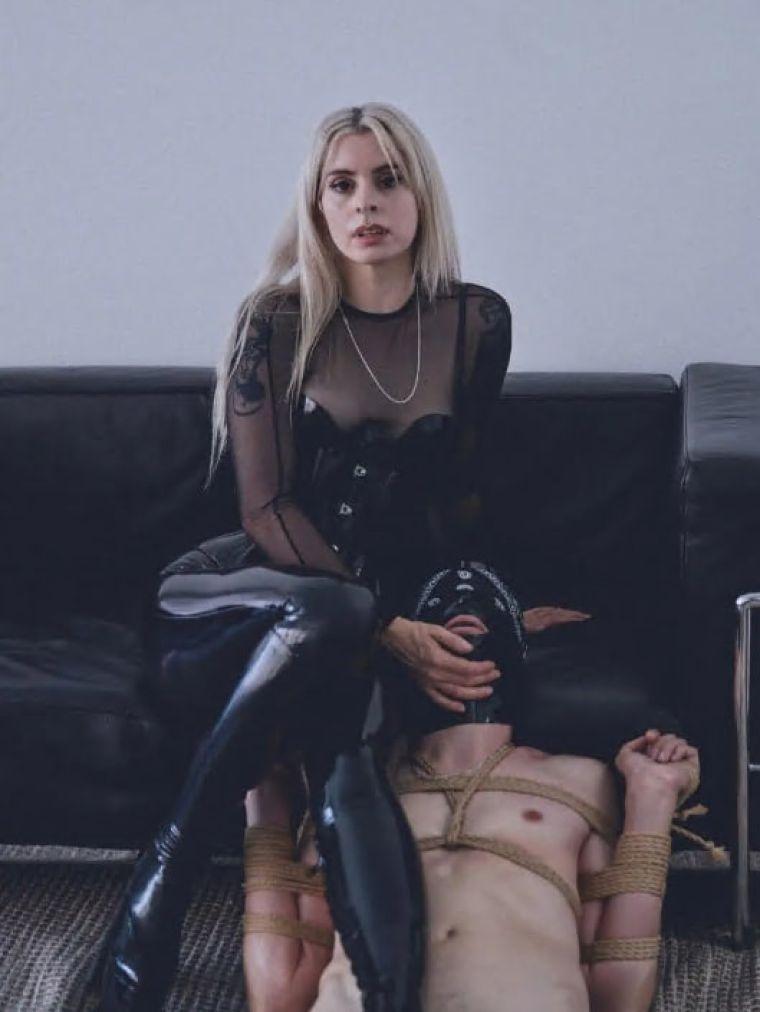 Call girls Toronto — escort Jolia